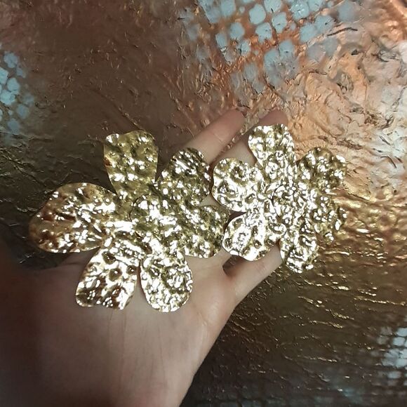 Zara Nwot Goldtone Floral Maxi Statement Earrings - Picture 2 of 12